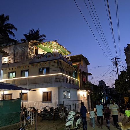 Awaara Backpackers Hostel, Alībāg Zewnętrze zdjęcie