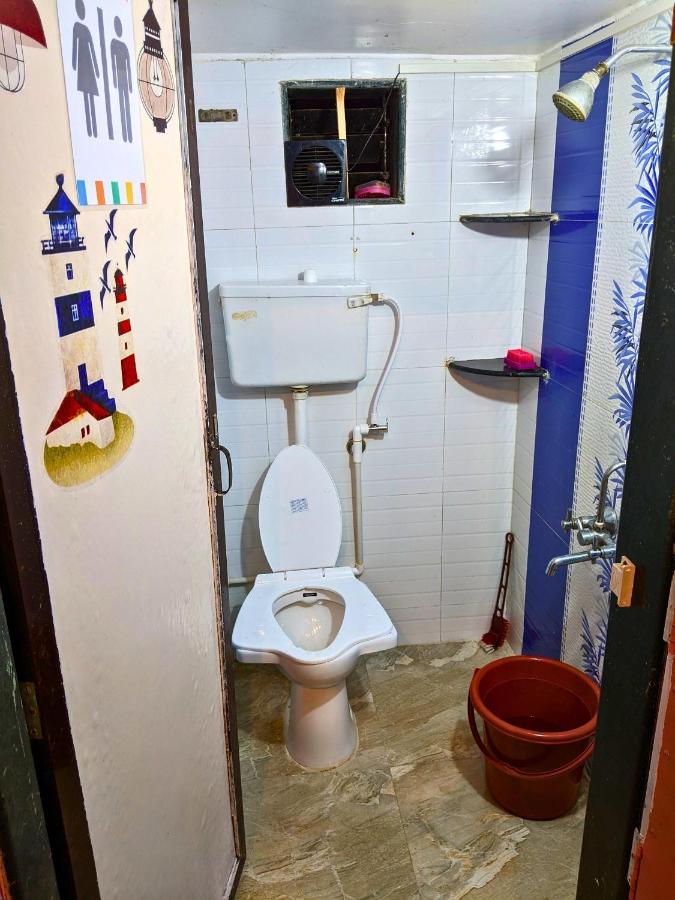 Awaara Backpackers Hostel, Alībāg Zewnętrze zdjęcie